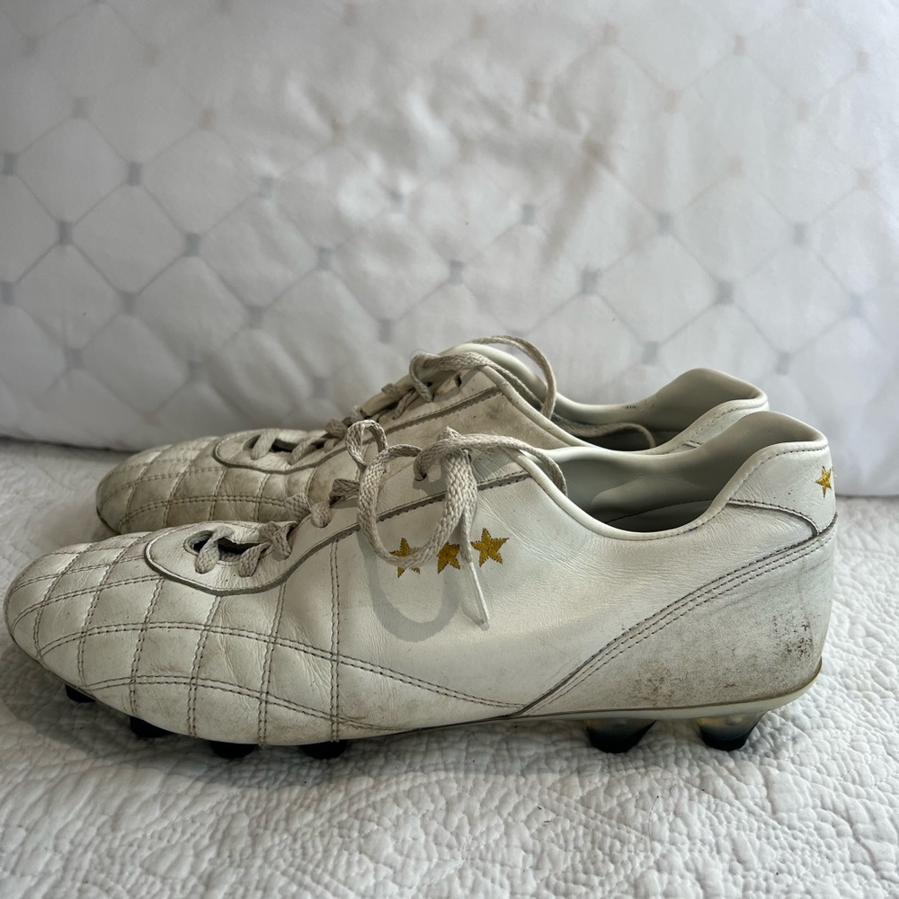 Men’s 10.5 soccer cleats. Italian leather, handmade